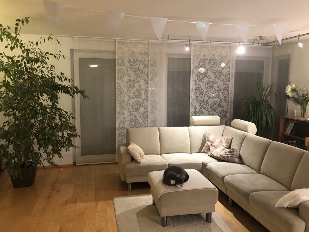 Möbelanordnung im Wohnzimmer planen Stilvolle Wohnzimmermöbel und -dekorationen